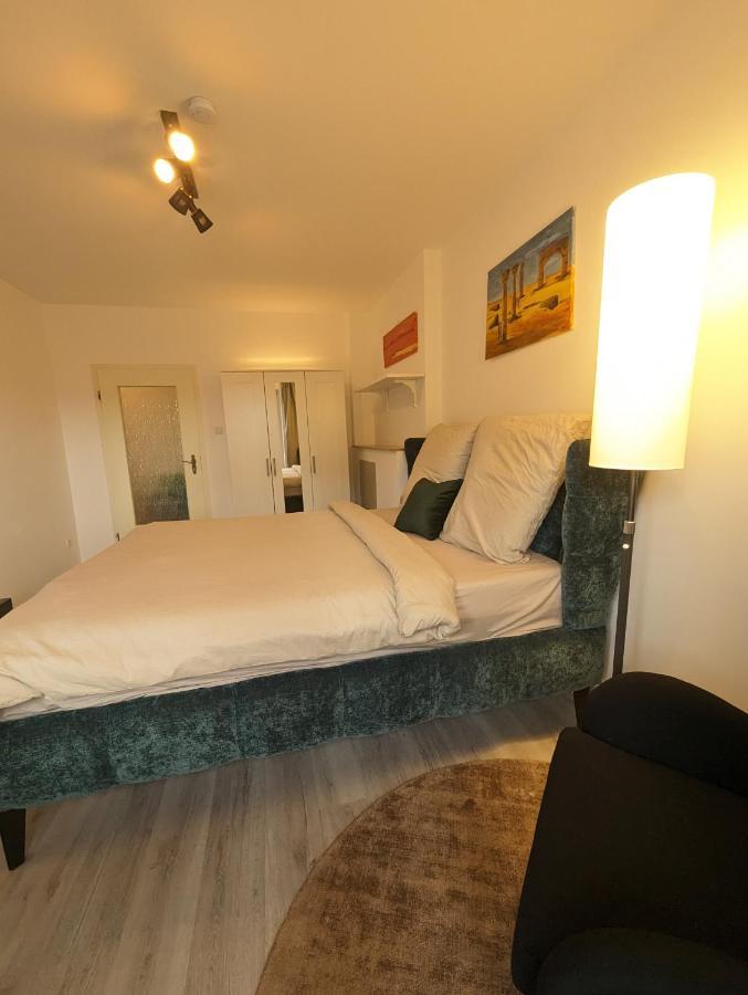 Gemuetliche Zimmer Im Herzen Der Stadt Em-Apartments Deutschland Bielefeld Luaran gambar