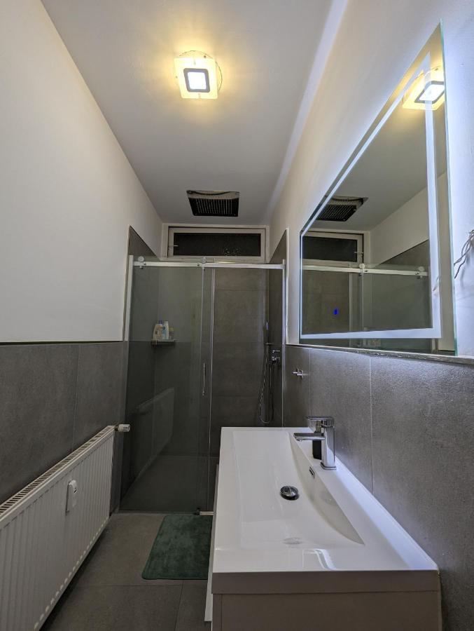 Gemuetliche Zimmer Im Herzen Der Stadt Em-Apartments Deutschland Bielefeld Luaran gambar